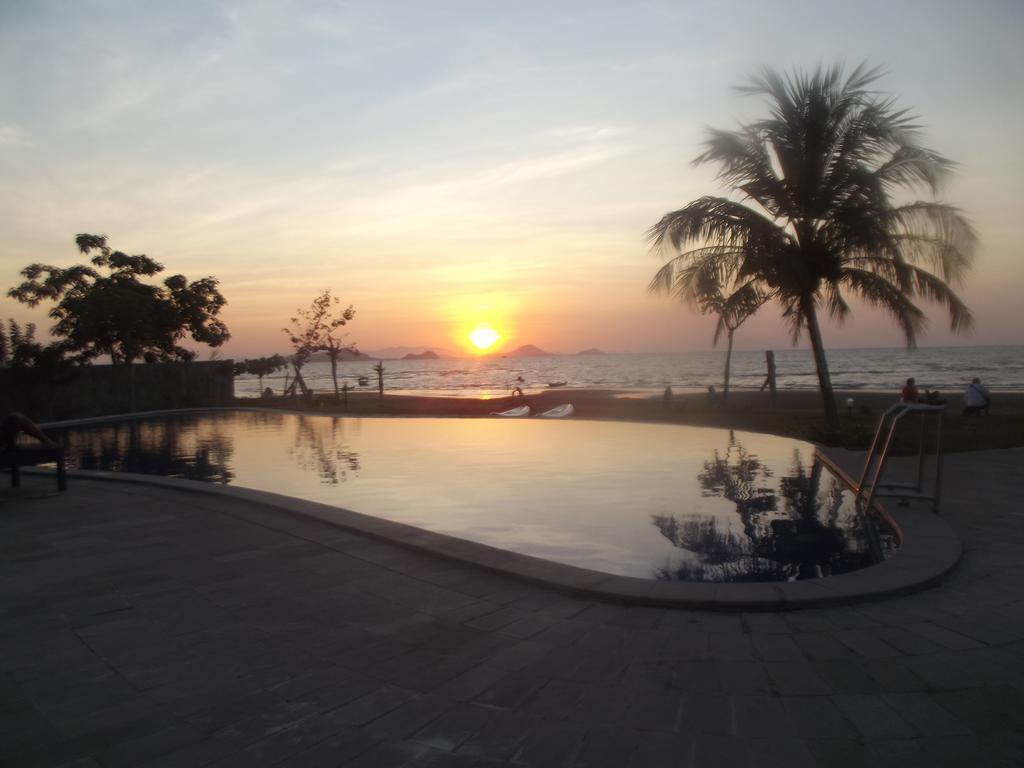 Luwansa Beach Hotel Labuan Bajo Zewnętrze zdjęcie