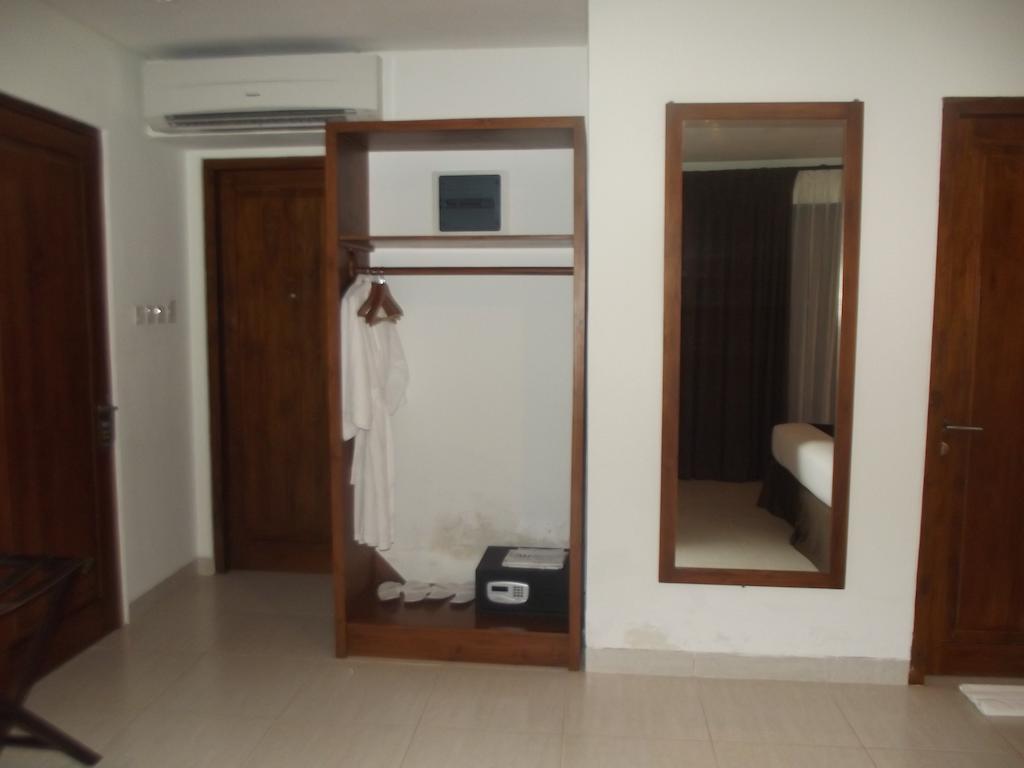 Luwansa Beach Hotel Labuan Bajo Zewnętrze zdjęcie