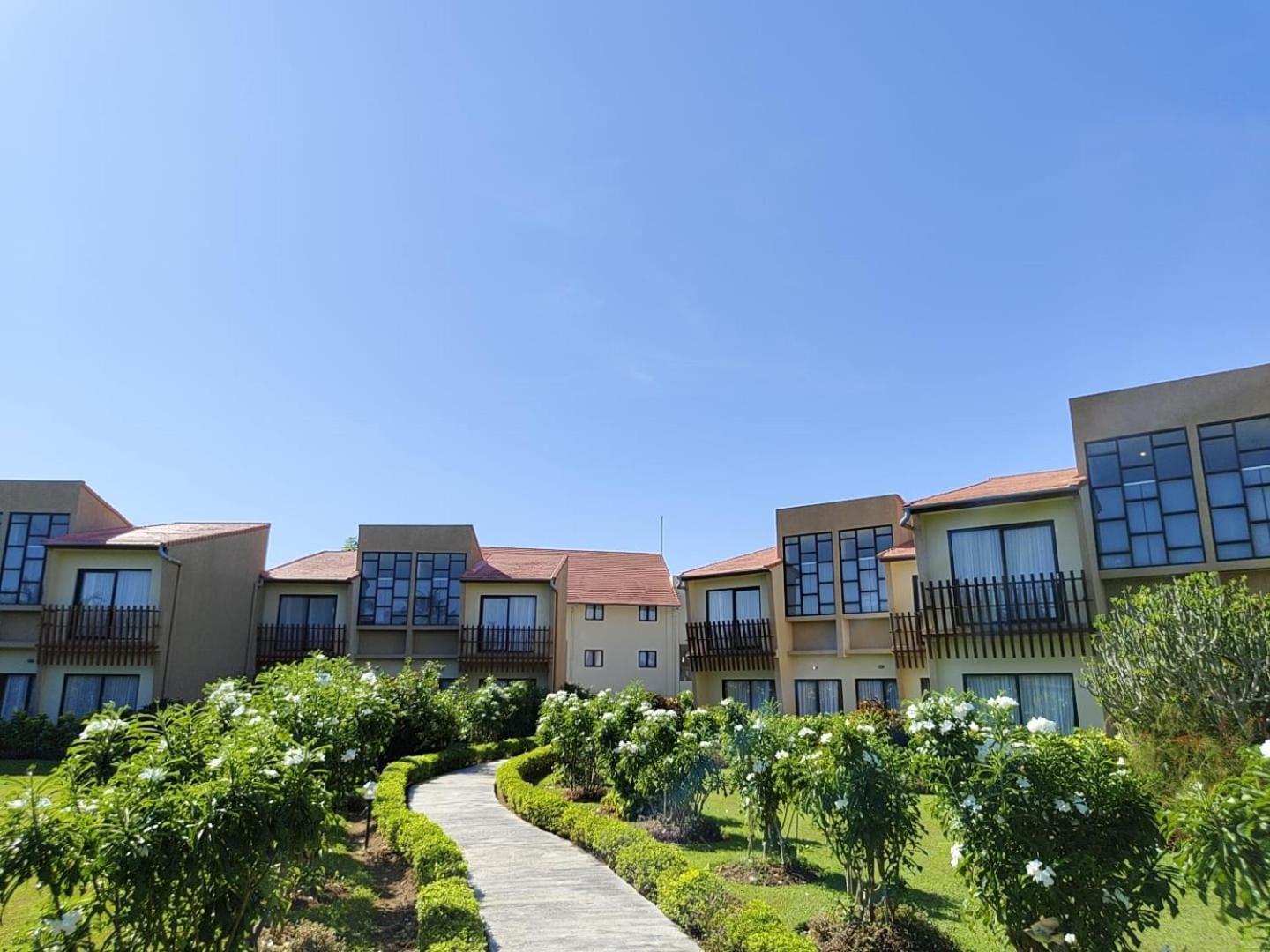 Luwansa Beach Hotel Labuan Bajo Zewnętrze zdjęcie
