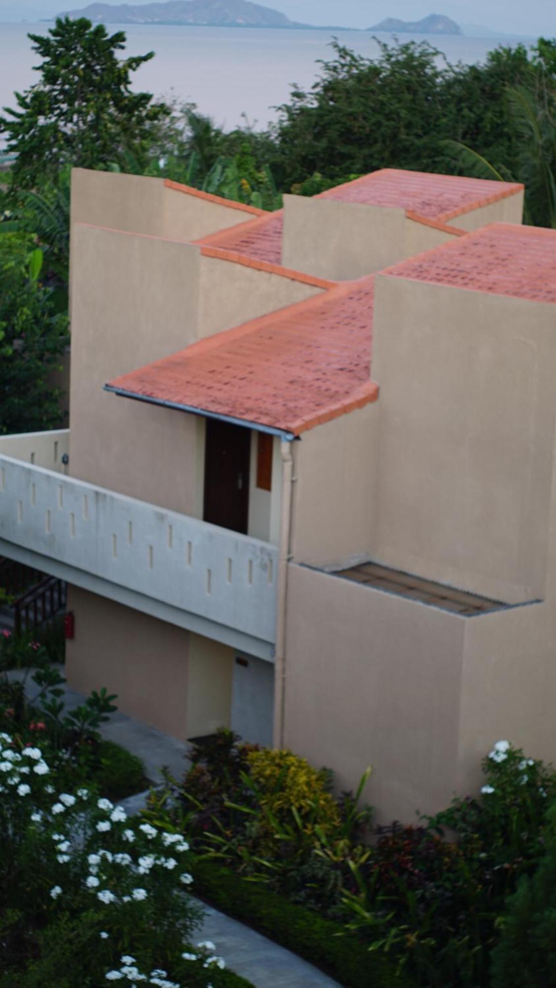 Luwansa Beach Hotel Labuan Bajo Zewnętrze zdjęcie