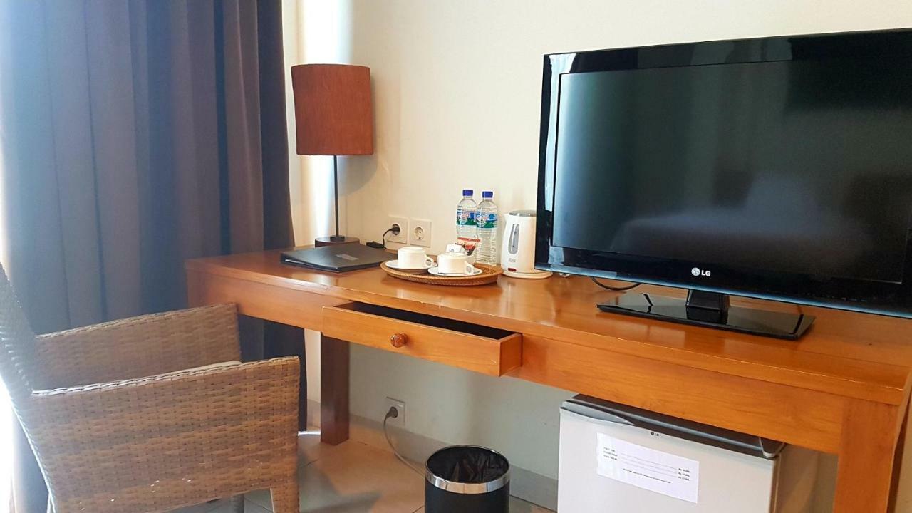 Luwansa Beach Hotel Labuan Bajo Zewnętrze zdjęcie
