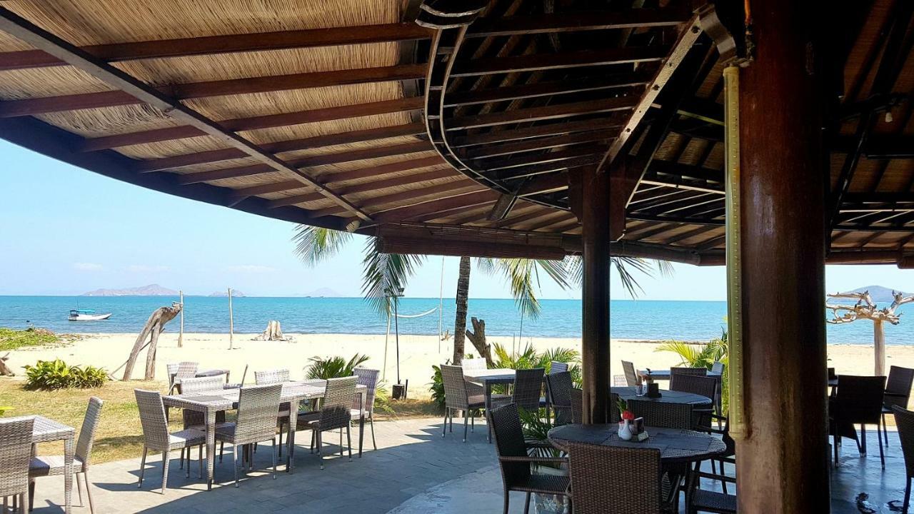 Luwansa Beach Hotel Labuan Bajo Zewnętrze zdjęcie